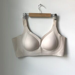 NWOT Woobilly Enhanced W Support Adjustment Comfort Bra Wirefree Size 40DD (E)